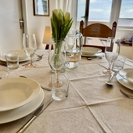 Meeresleuchten Mit Schwimmbad שיליג